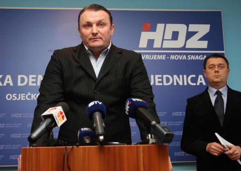 Zaoštrava se situacija u Osijeku: I HDZ udario po HDSSB-u