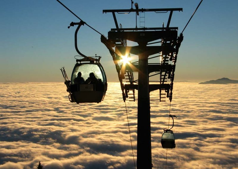 Nekoliko ozlijeđenih u nesreći u švicarskom alpskom odmaralištu