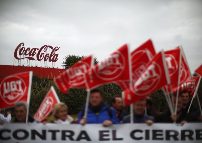 Prosvjedi zbog otpuštanja 1.250 radnika Coca Cole