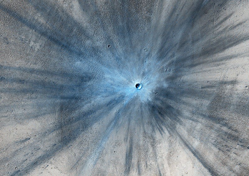 Na Marsu snimljen dramatičan udar meteorita