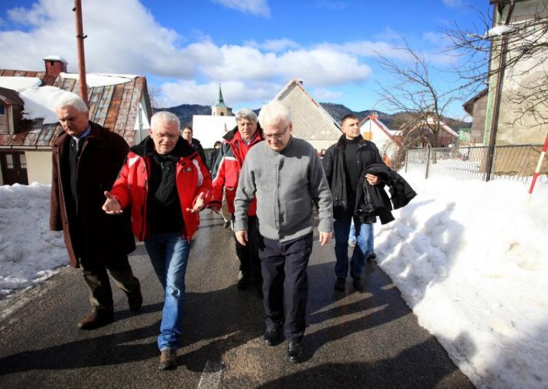 Josipović u Crnom Lugu: Ljudi su pokazali snagu duha