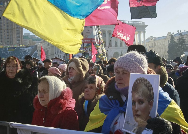 Više od 50.000 Ukrajinaca na ulicama Kijeva