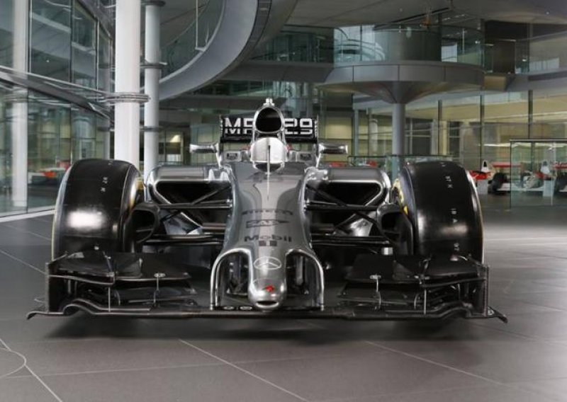 Novi McLarenov F1 bolid izgleda odlično!