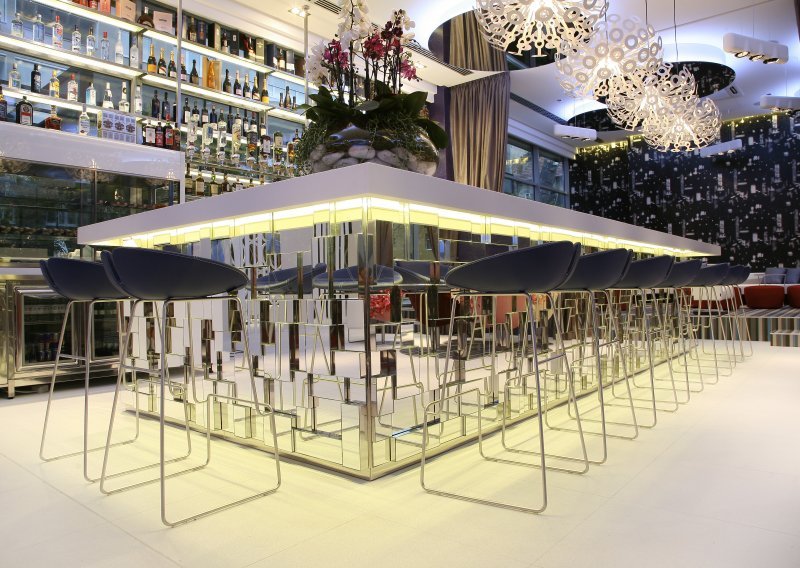 Plaza Bar - prijava