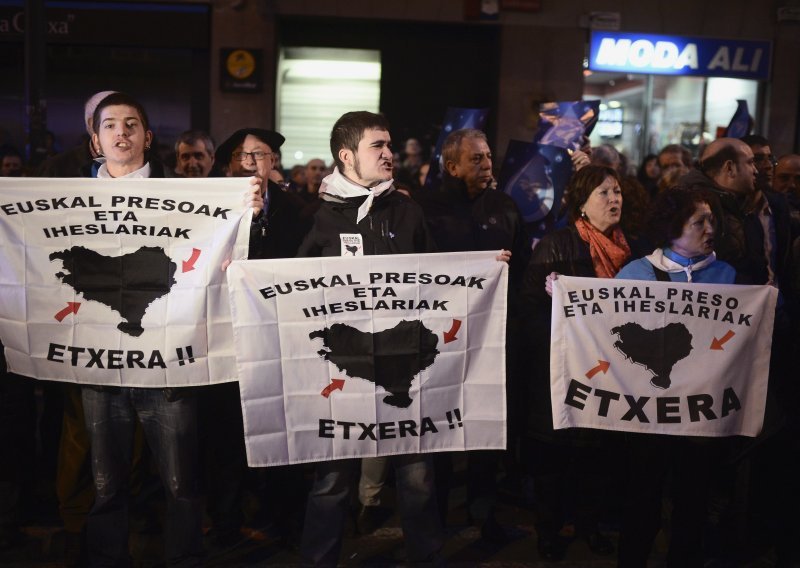 Deseci tisuća Baska na ulicama zbog ETA-e