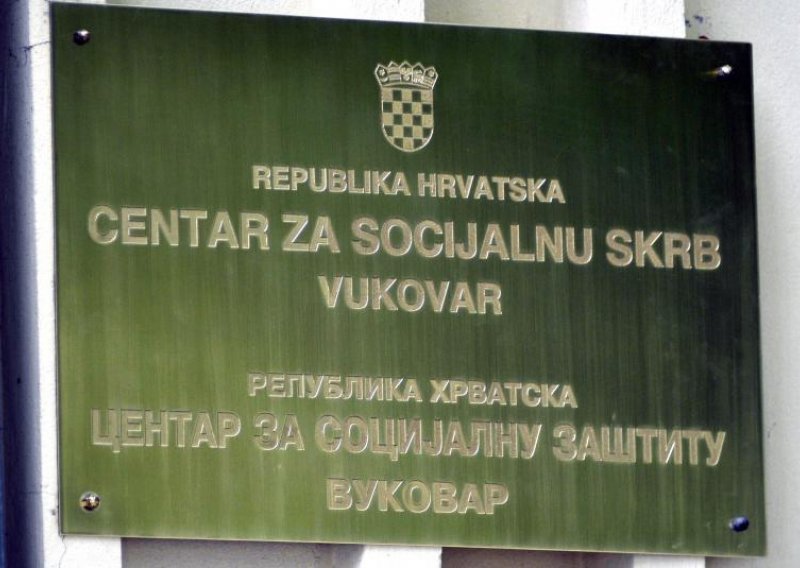 U Vukovaru oštećeno i ukradeno čak šest ploča
