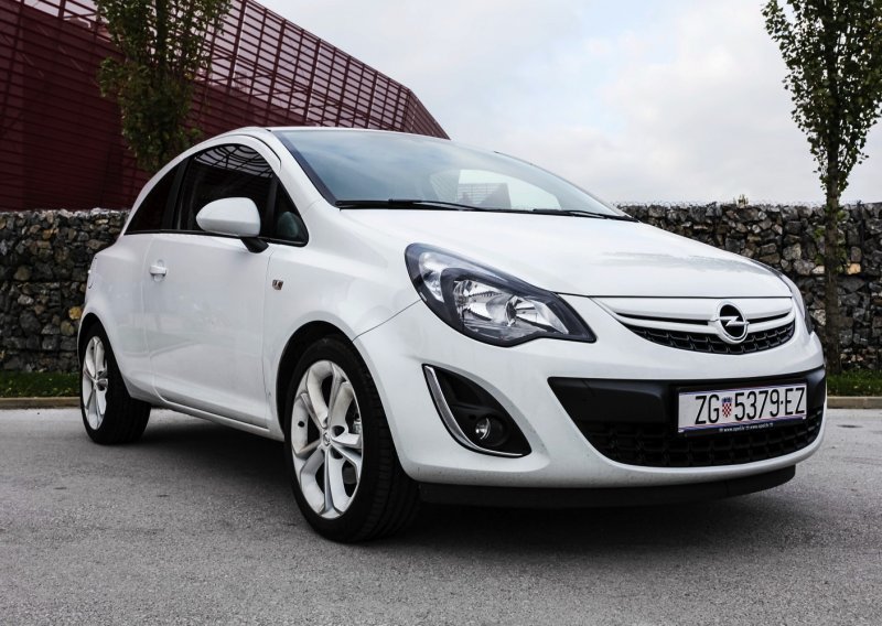 Opel Corsa 1.4 Turbo - umjereno paprena