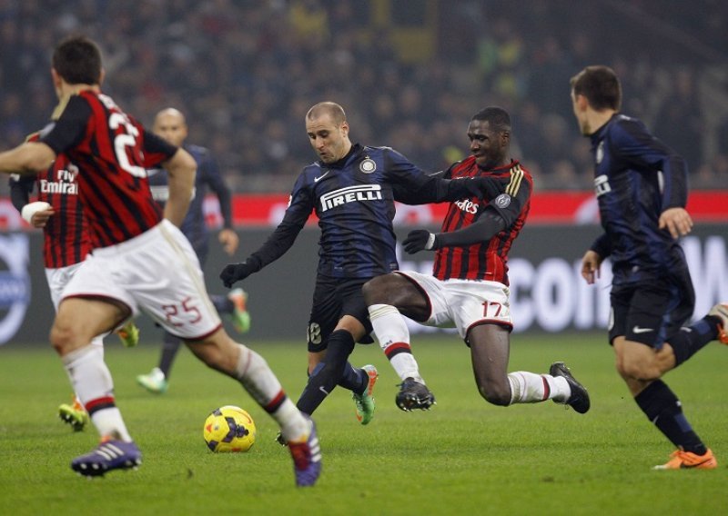 Inter fantastičnim golom dotukao Milan u derbiju!