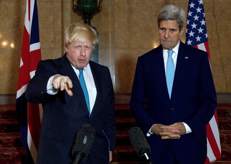 SAD i Britanija razmatraju nove sankcije protiv Sirije i Rusije