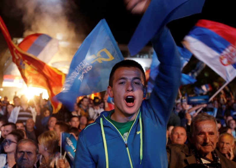 Izbori u Crnoj Gori: Referendum za ili protiv NATO-a i EU-a
