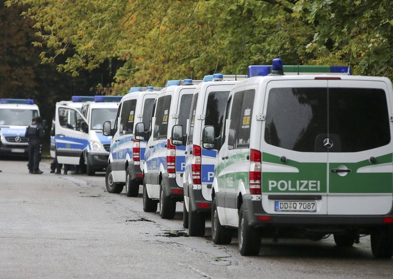 Policija na ulicama Berlina, osumnjičeni Sirijac u bijegu