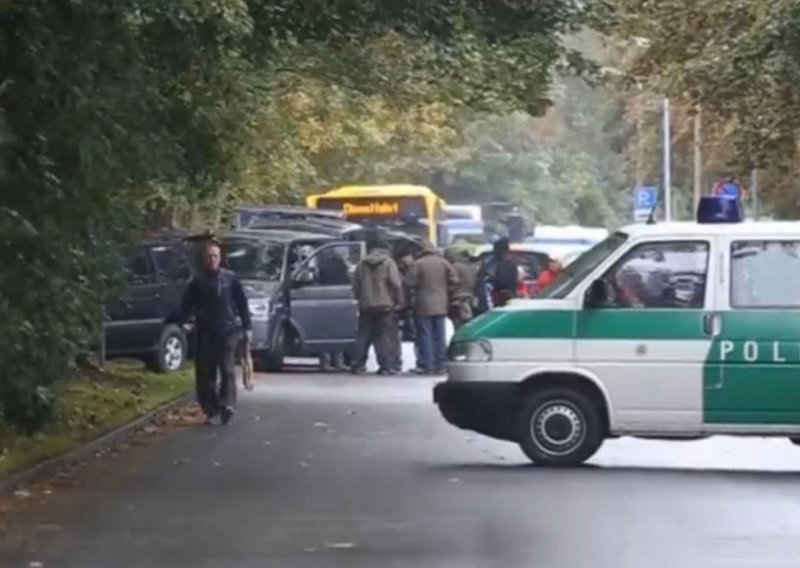 Policija u stanu u Chemnitzu pronašla eksploziv, uhićene tri osobe