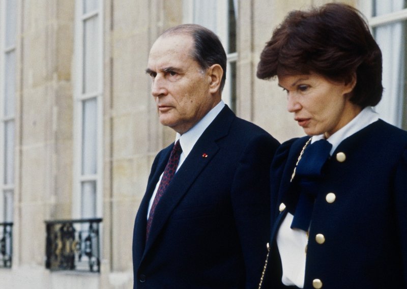 Mitterrandova pisma ljubavnici izlaze u javnost