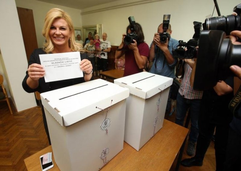 Predsjednica: Tko želi mandat, mora donijeti potpise potpore
