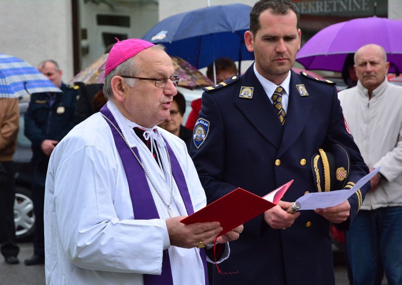 Msgr. Bogdan: Crkva se zalaže za obiteljsku plaću