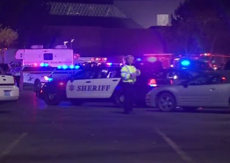 U pucnjavi u šoping centru ubijene tri žene