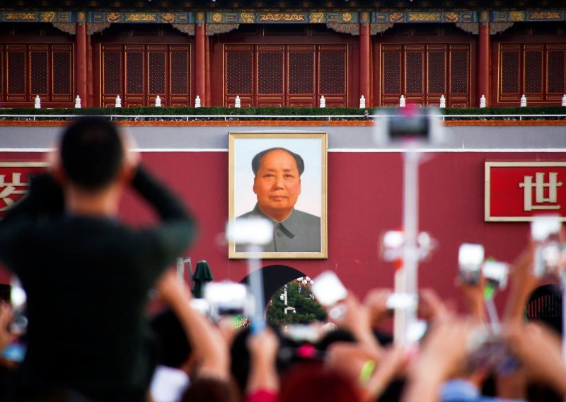 Kineski mediji šute o godišnjici Maove smrti