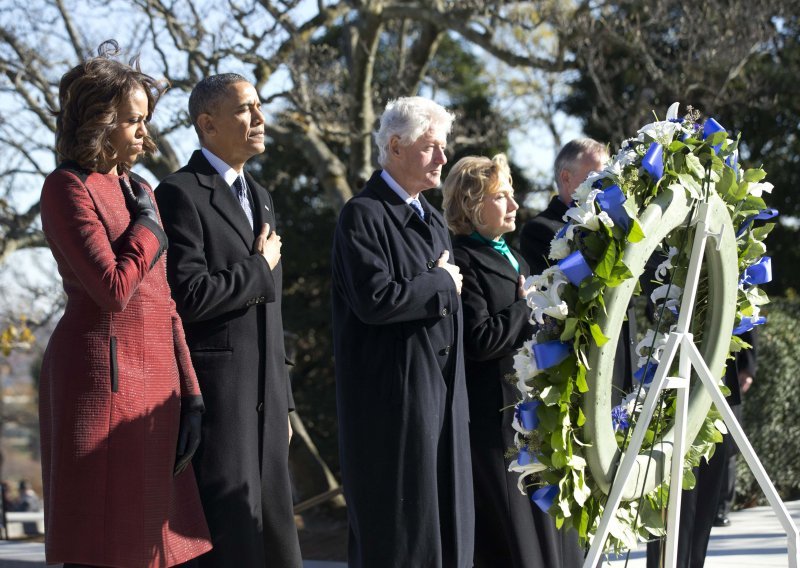 Obama i Clinton na godišnjici atentata na Kennedyja