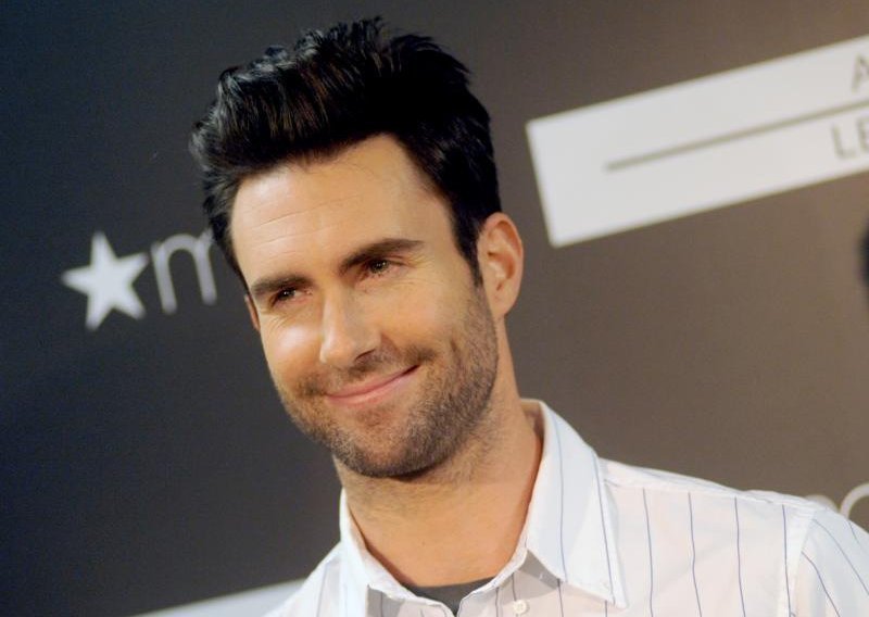 Najseksi muškarac godine? Dame, to je Adam Levine!