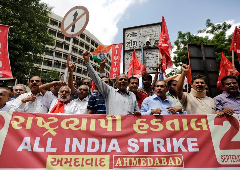 U štrajku najmanje 150 milijuna ljudi, traže veće plaće