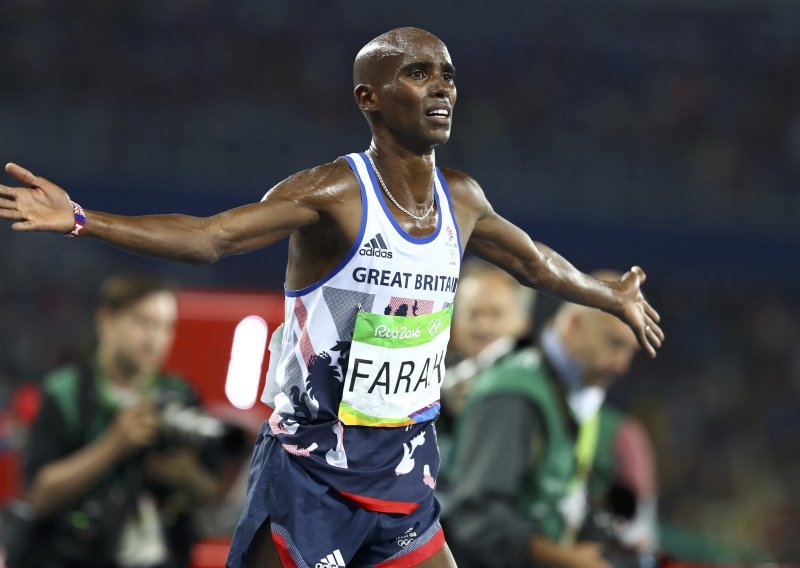 Čudesni Mo Farah pao, a zatim u finišu slomio sve rivale