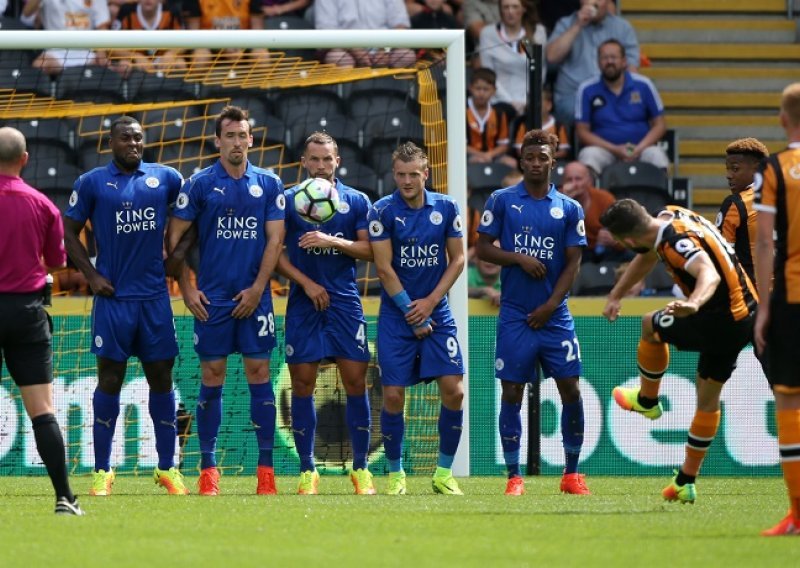 Leicester na najgori mogući način krenuo u obranu titule