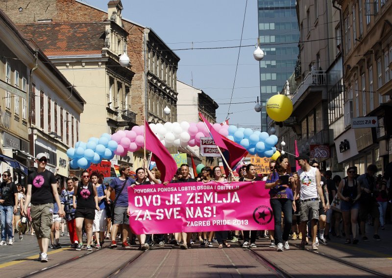 Zagreb Pride: Prvo su nam ušli u domove, onda u krevete, a sad nam vire u gaće. Van!