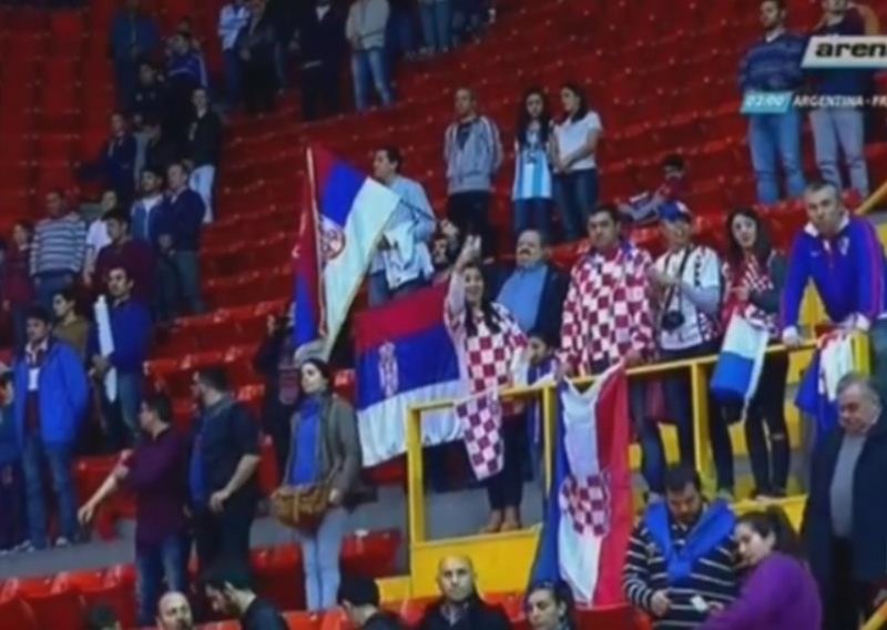 Scena na utakmici Hrvatske i Srbije o kojoj bruji cijela regija