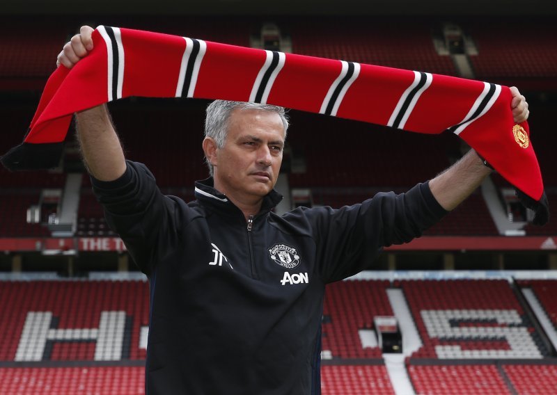 Mourinho predstavljen na Old Traffordu; evo što je sve rekao