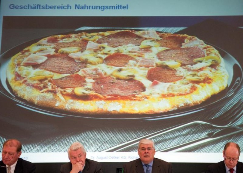 Dr. Oetker otkrio svoju mračnu prošlost