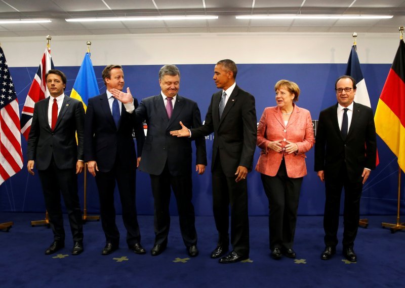 NATO pozvao Rusiju da prestane podupirati ukrajinske pobunjenike