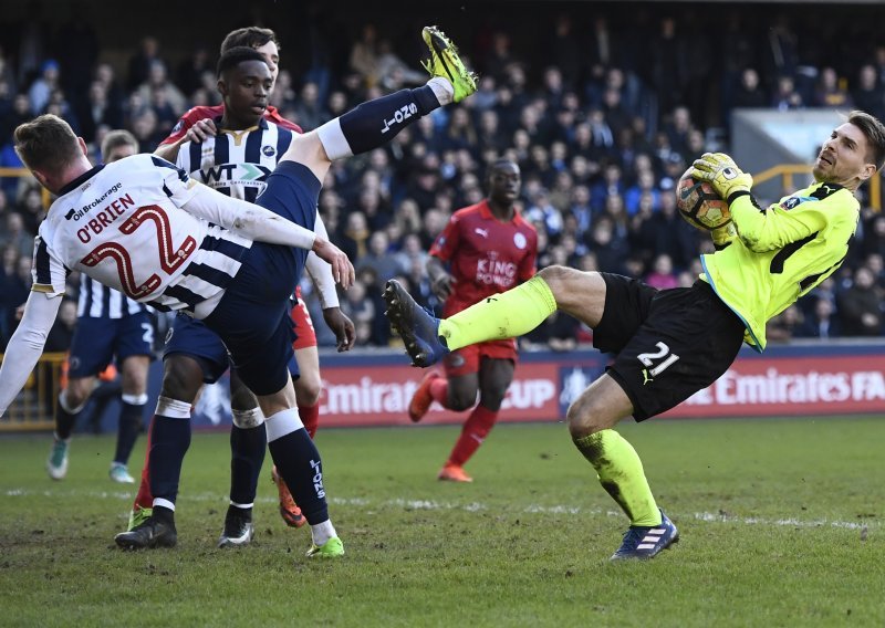 Ozloglašeni Millwall iz FA kupa izbacio Leicester