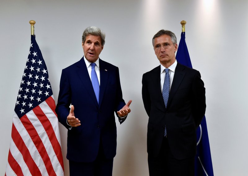 Kerry i šef NATO-a ističu važnost Saveza nakon Brexita