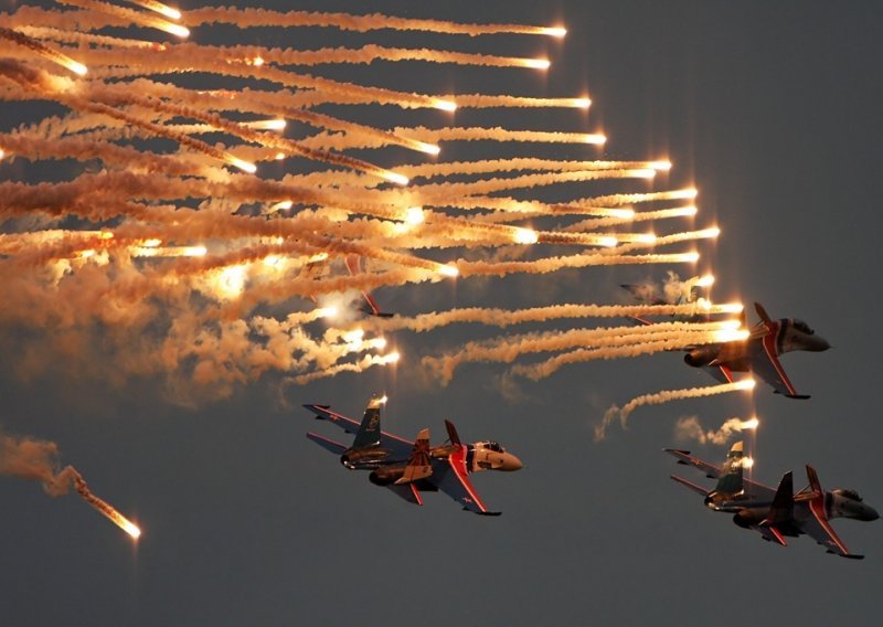 Srušio se Putinov ponos Su-27, Rusi prizemljili sve ostale