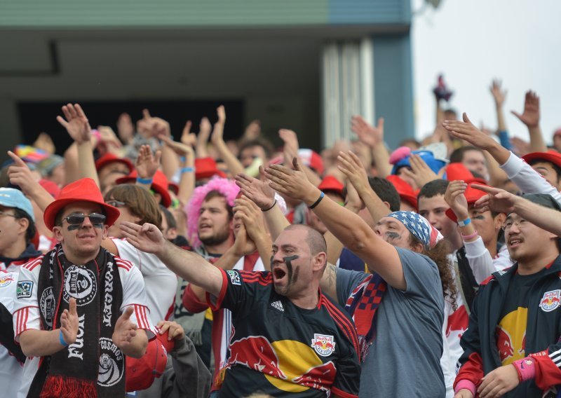 Kulturni šok: 'Huliganizam' i na američkim stadionima!