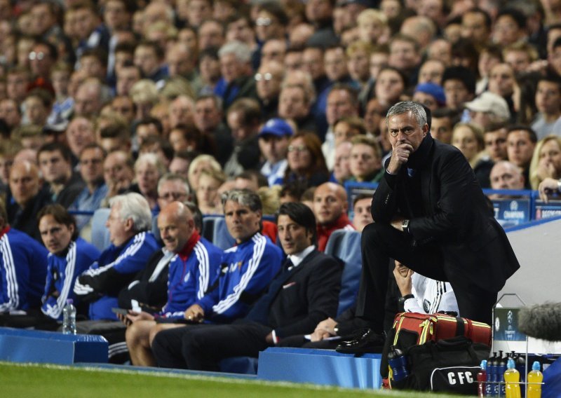 Evo što je kazao utučeni Mourinho nakon debakla!