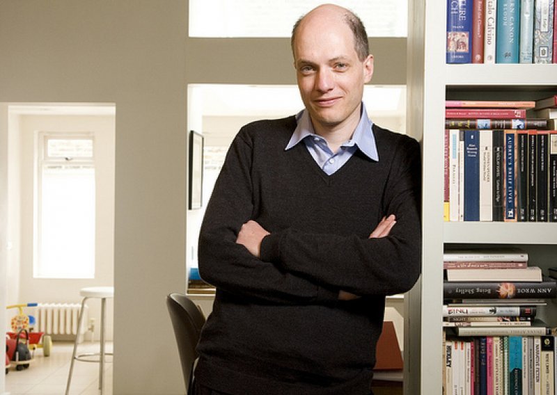 Alain de Botton gost konferencije 'Znanjem rastemo'