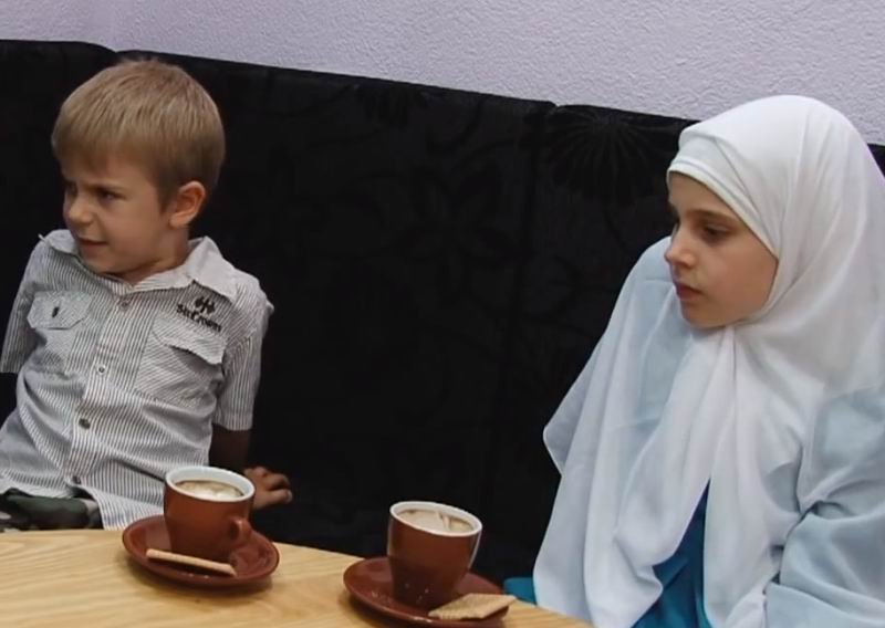 Bizarni spotovi s djecom pozivaju Bošnjake da ne budu Bosanci