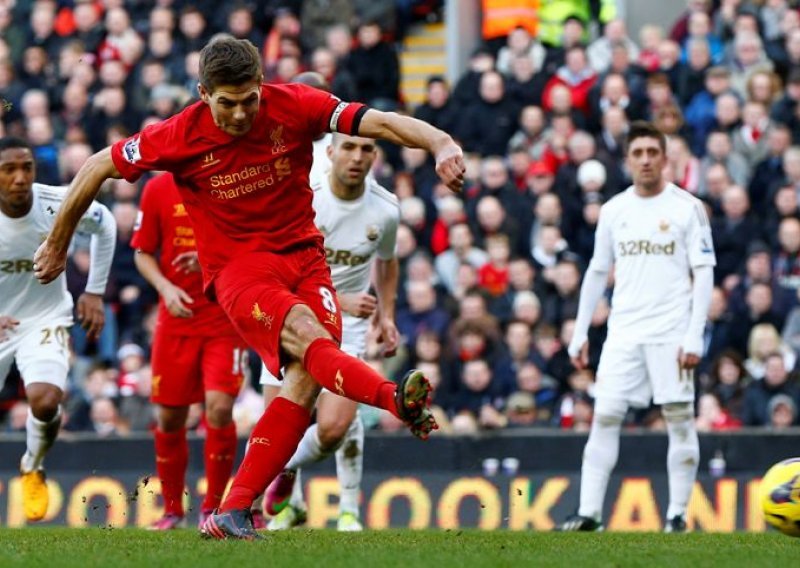 Liverpool s pet komada ispratio Swansea City!