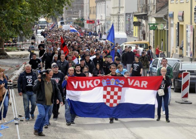 Protesters on peace walk through Vukovar