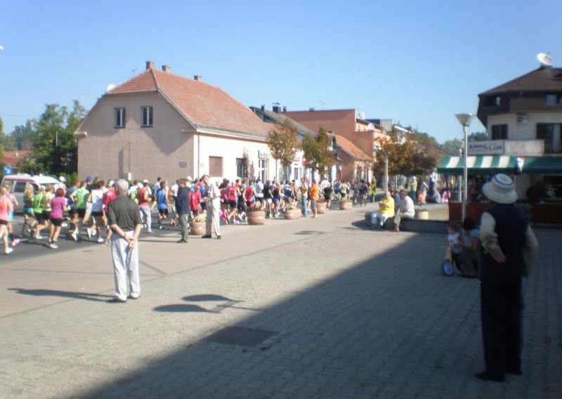 Utrka Kutina-Voloder starta s novog kutinskog gradskog trga!