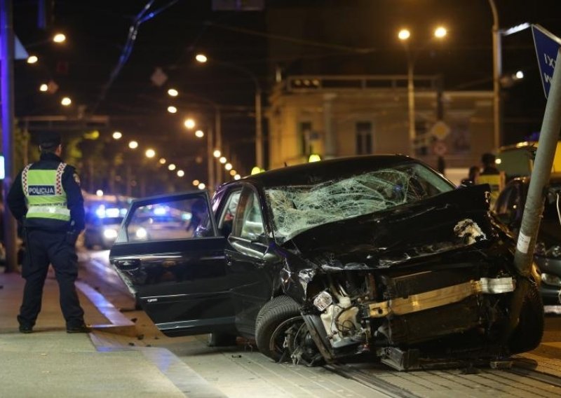 Teška prometna nesreća na Kvatriću: pješak poginuo, dvoje ozlijeđenih
