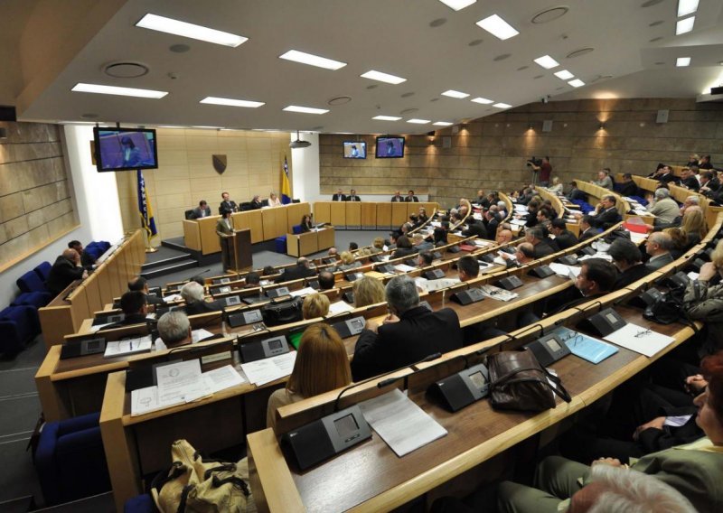 Donošenje jednog zakona građane BiH košta 70 tisuća eura