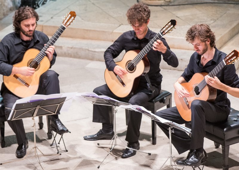 Gitarski trio Elogio oduševio Dubrovnik