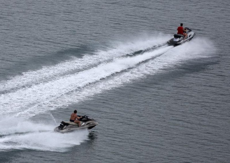 Spašeni utopljenici s jet-skija