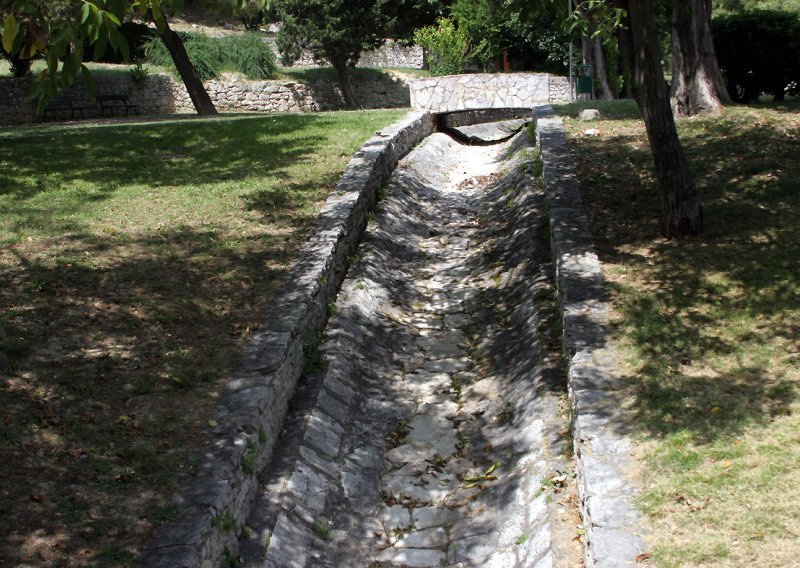 Zbog gradilišta na Žnjanu nestao splitski potok Radoševac!