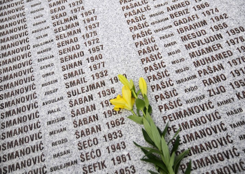 Procession takes place in Rijeka to commemorate Srebrenica genocide