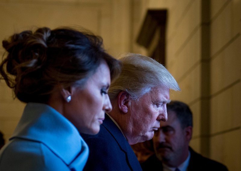 Stručnjaci tvrde: brak Donalda i Melanije Trump je u krizi