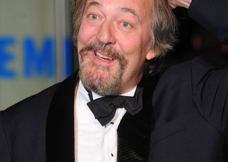 Stephen Fry pokušao se ubiti zbog depresije