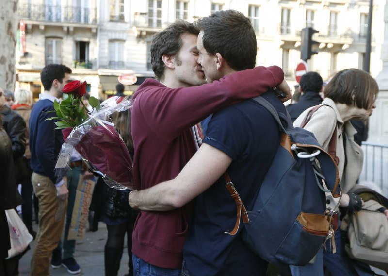 Francuska ozakonila gay brakove!